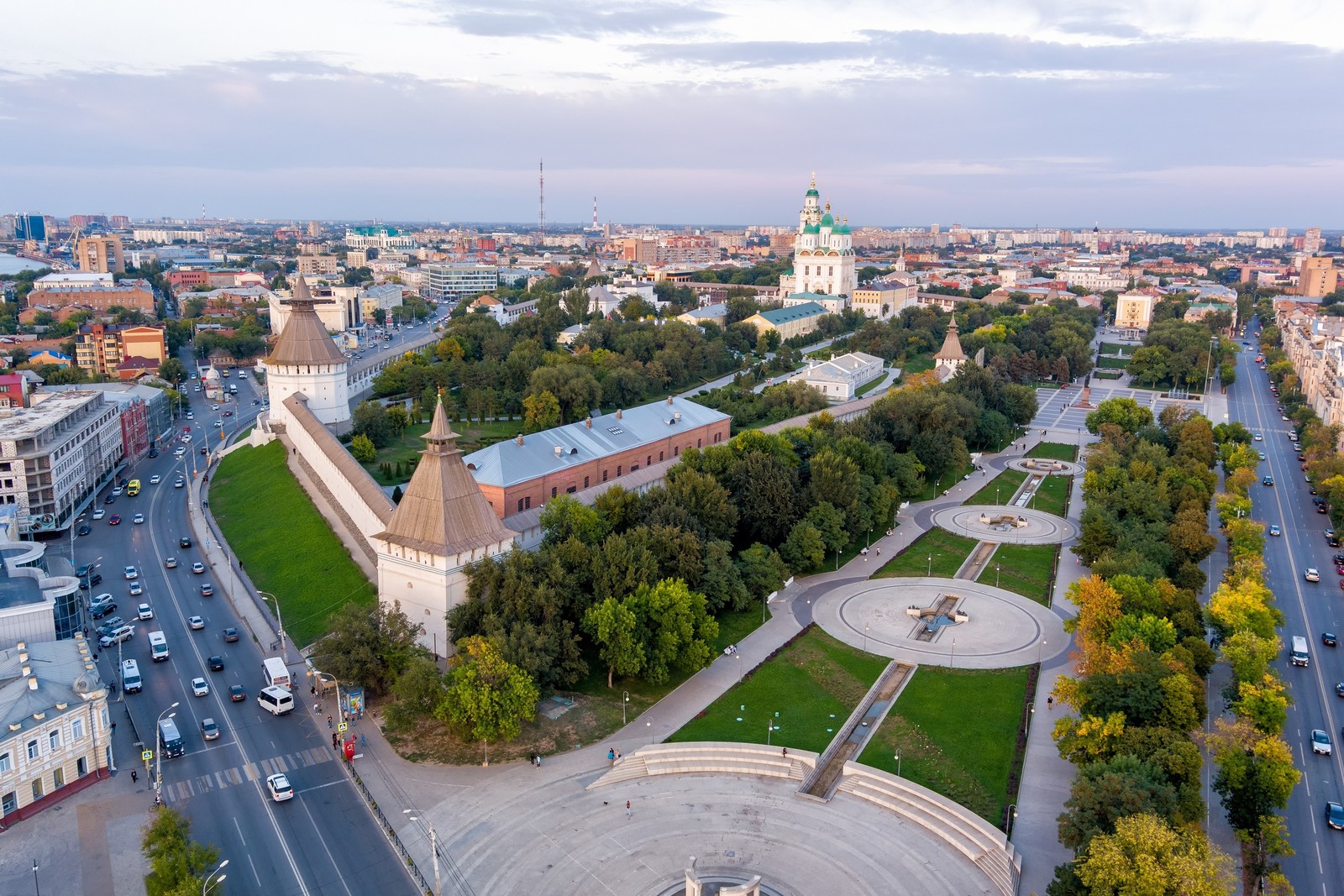 Тур в Астрахань на лотосы из Саратова - лето 2024